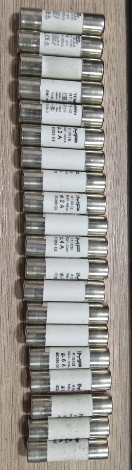 FUSIBLE CERÁMICO 10X38 (UNIDAD) - Imagen 1