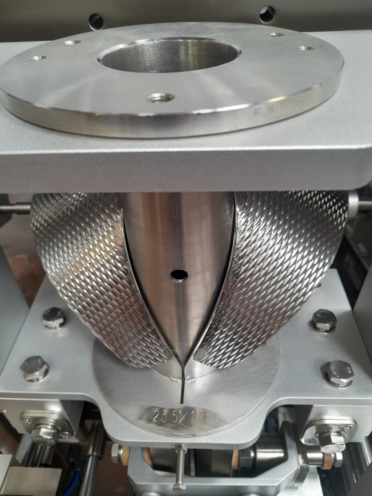 CUELLO FORMADOR MÁQUINA VERTICAL 235 ZL-180 W - Imagen 1