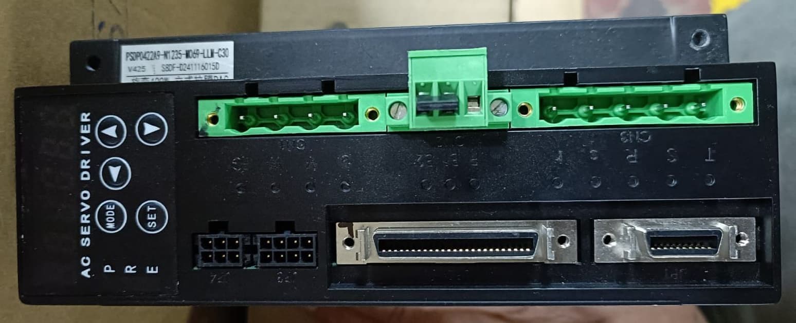 SERVO DRIVER V425 S8DF-D241116015D PARA MÁQ.VERT.DE ESQUINAS - Imagen 1