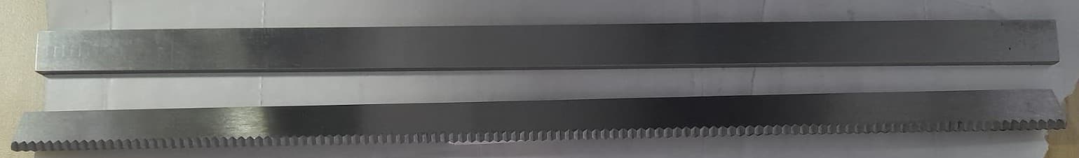 CUCHILLA Y CONTRACUCHILLA 305MMX16MMX4MM ZIG ZAG - Imagen 1