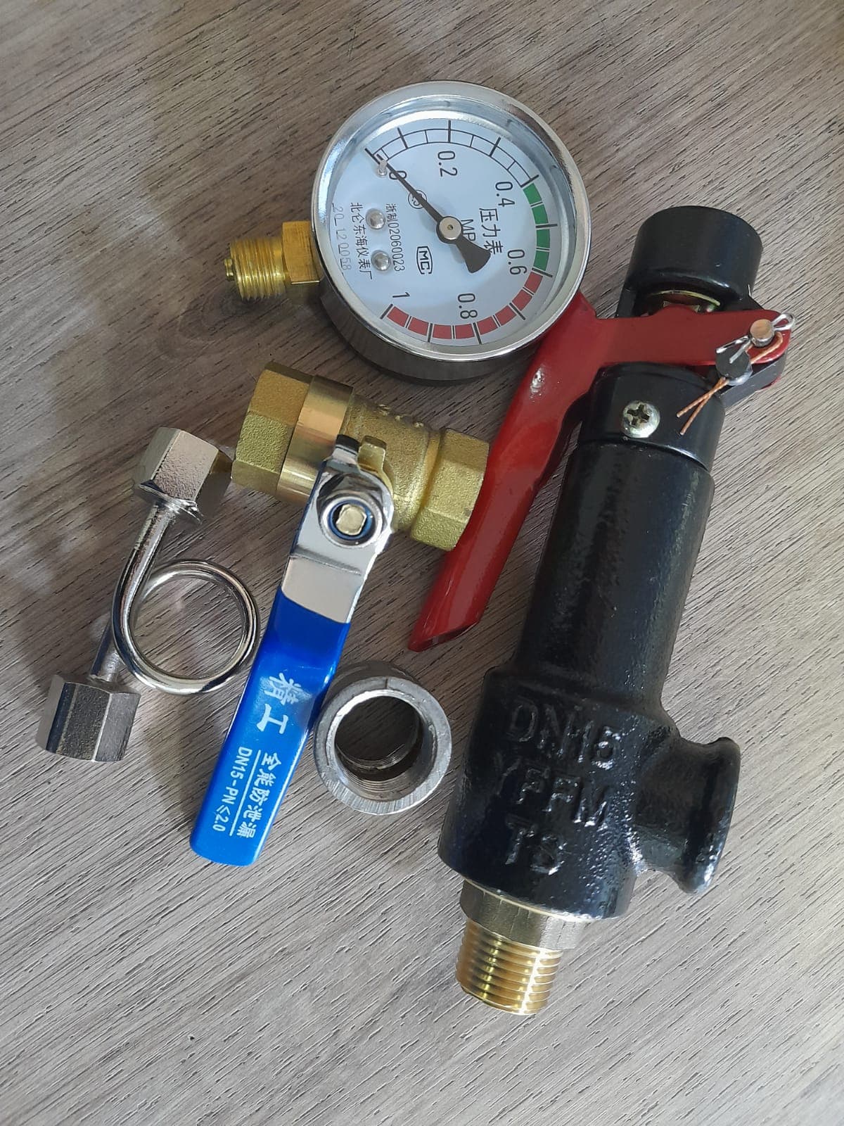 VALVULA CONTROLADORA DE TEMPERATURA PARA MAQ. DE VAPOR - Imagen 1
