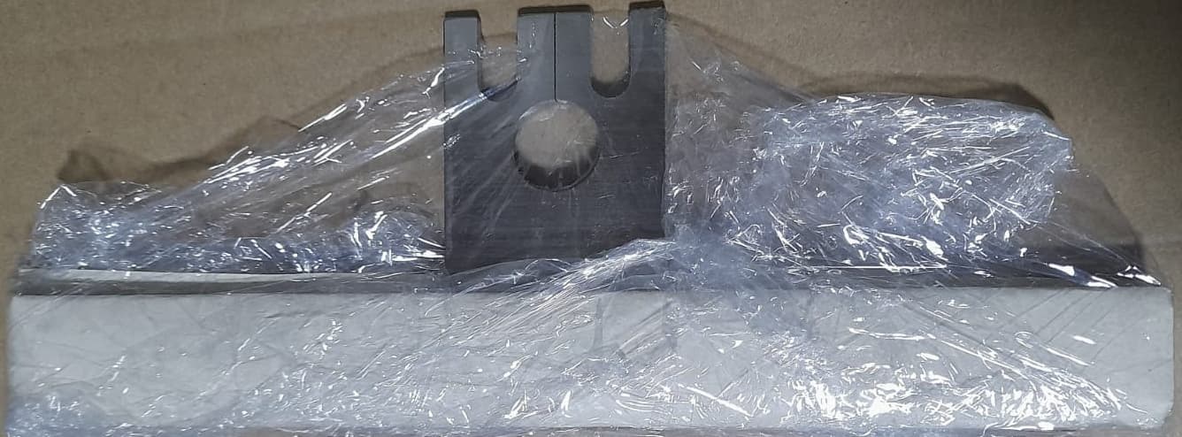 CUCHILLA EN T 205X73 X40X2,5 MM - Imagen 1