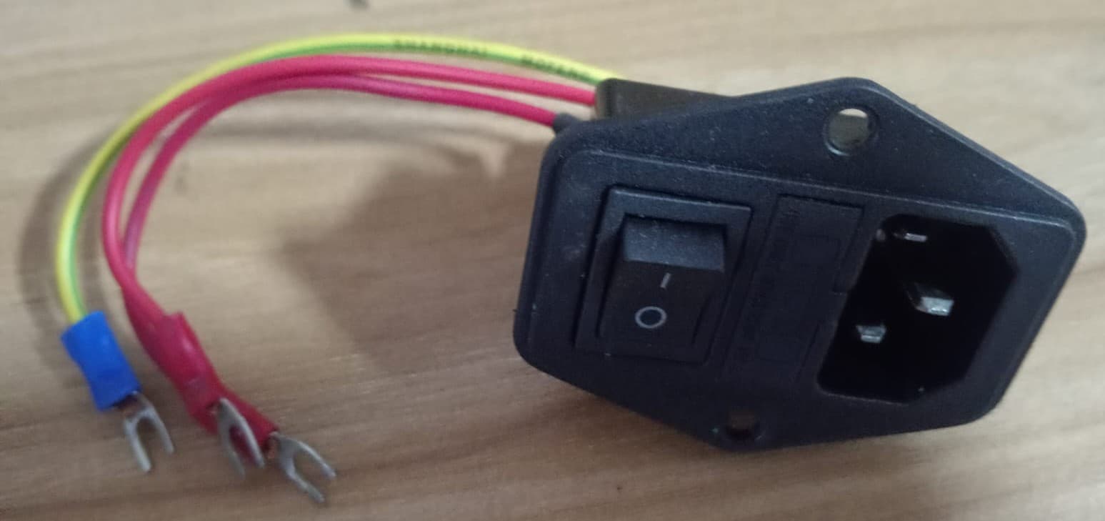 CONECTOR FIJO HEMBRA PORTAFUSIBLE-INTERRUPTOR  110V - Imagen 1