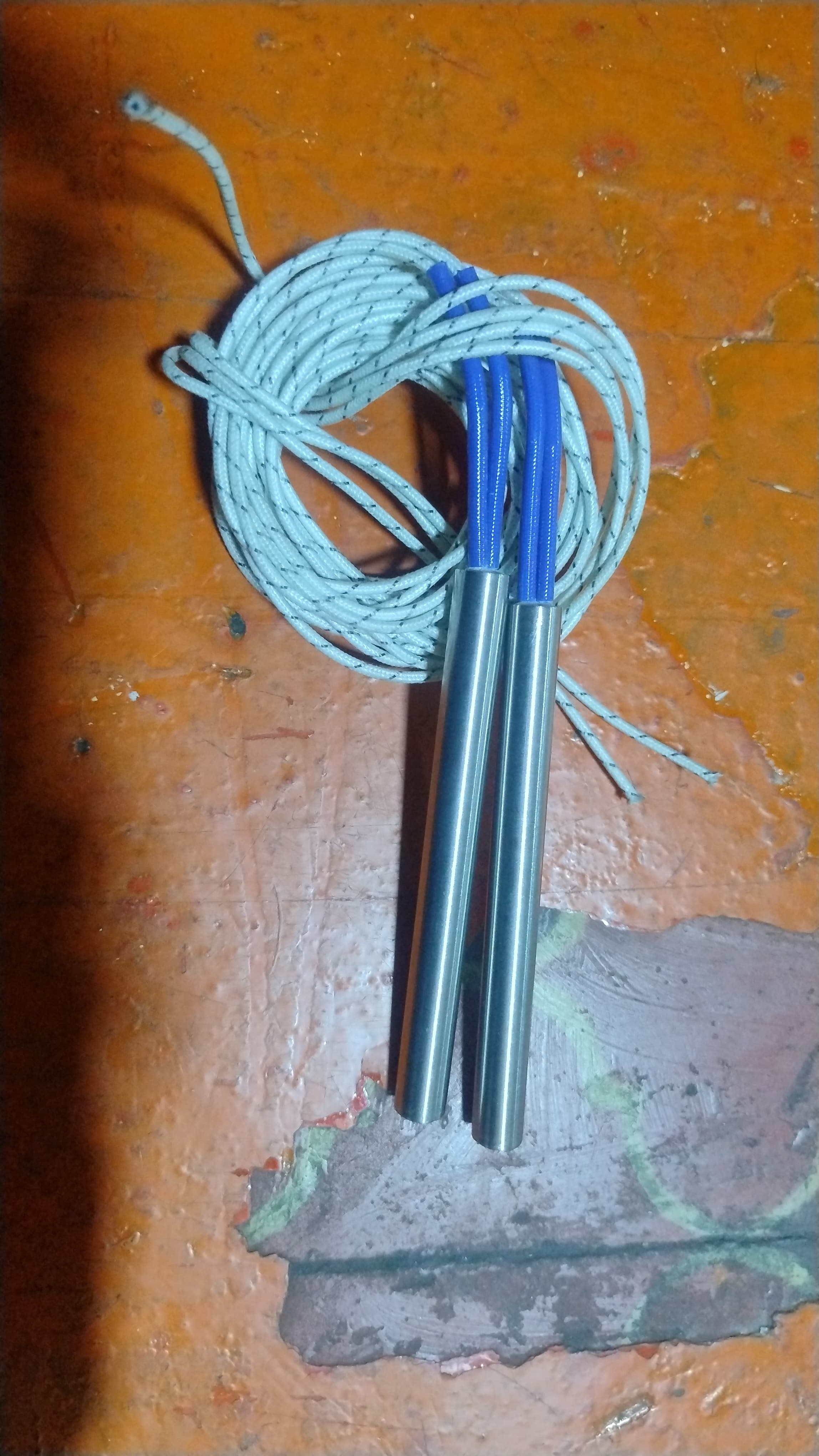 RESISTENCIA TIPO CARTUCHO 120 X Ø12 220V 200W - Imagen 1