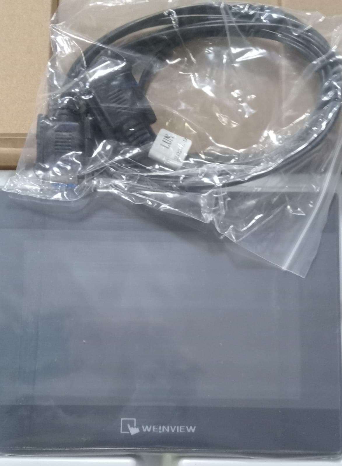 PANTALLA TÁCTIL TK8072IP CON CABLE - Imagen 1