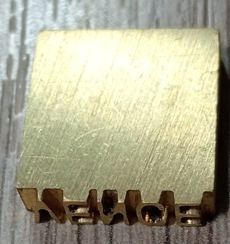 TIPO EN BLOQUE 4MM - Imagen 1