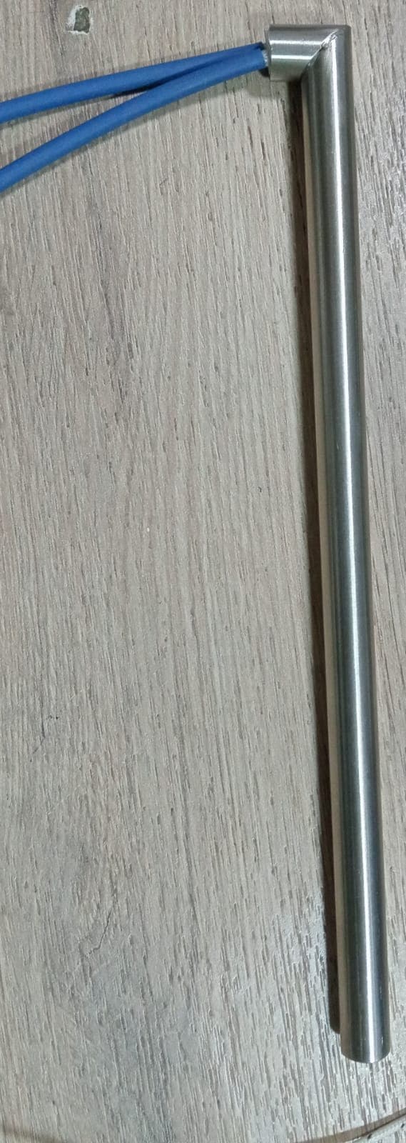 RESISTENCIA TIPO CARTUCHO CON SALIDA LATERAL JPZ 195X10MM 220V 350W - Imagen 1
