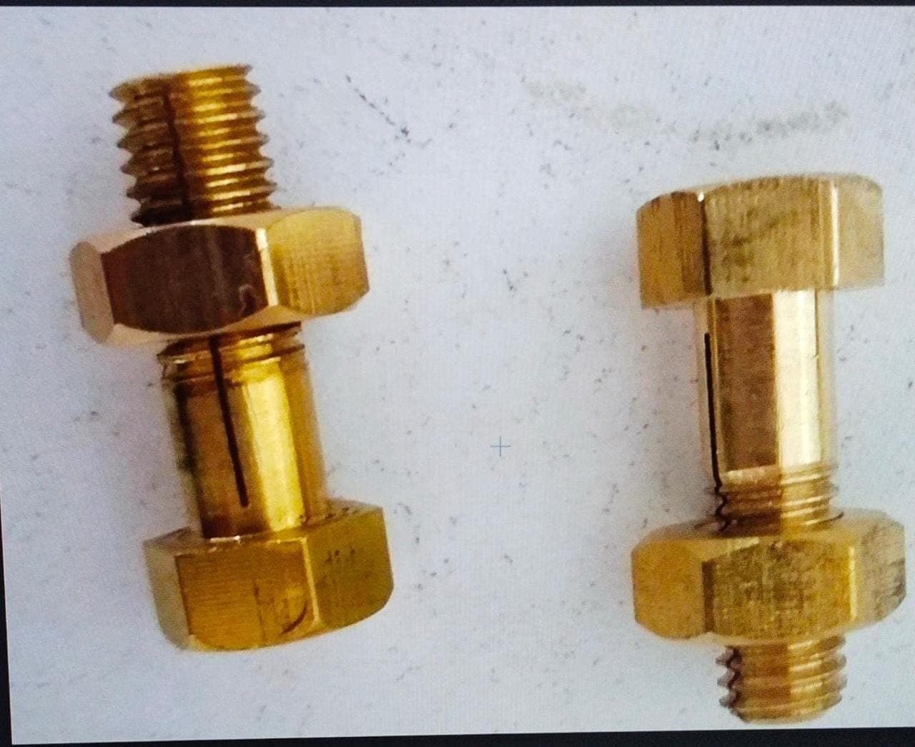 TORNILLO BRONCE TUERCA TENSOR FERRONIQ.400/500/600/700 (UNIDAD) - Imagen 1