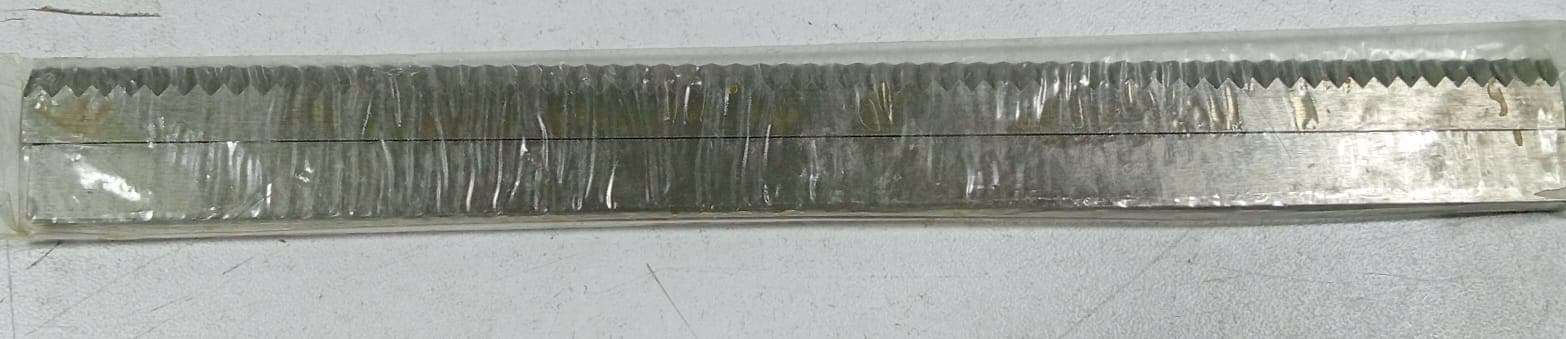 CUCHILLA Y CONTRACUCHILLA 185MMX10MMX5MM ZIG-ZAG - Imagen 1