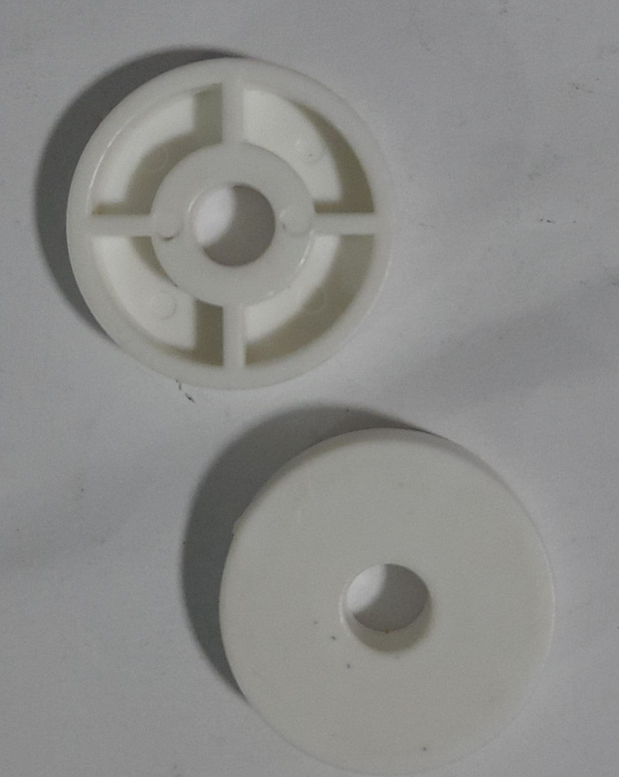 RUEDA PLÁSTICA DEL BRAZO TENSOR DE CINTA - Imagen 1
