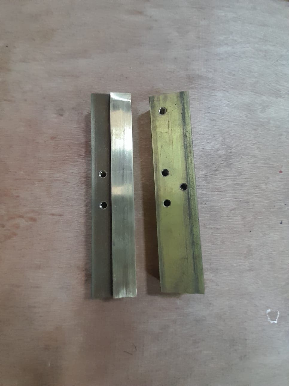 MORDAZA DE SELLADO LONGITUDINAL DE 130MM EN BRONCE (JUEGO 2 PIEZAS ) - Imagen 1