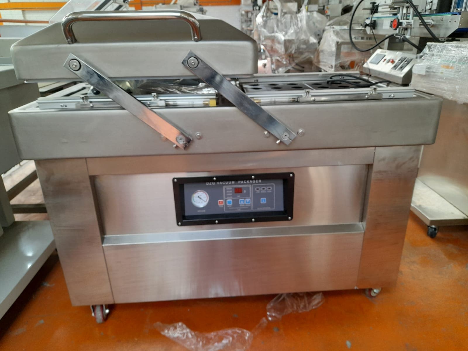 DZ 500/2SB EMPACADORA DE VACIO DOBLE CAMARA -220 V BOMBA CHINA