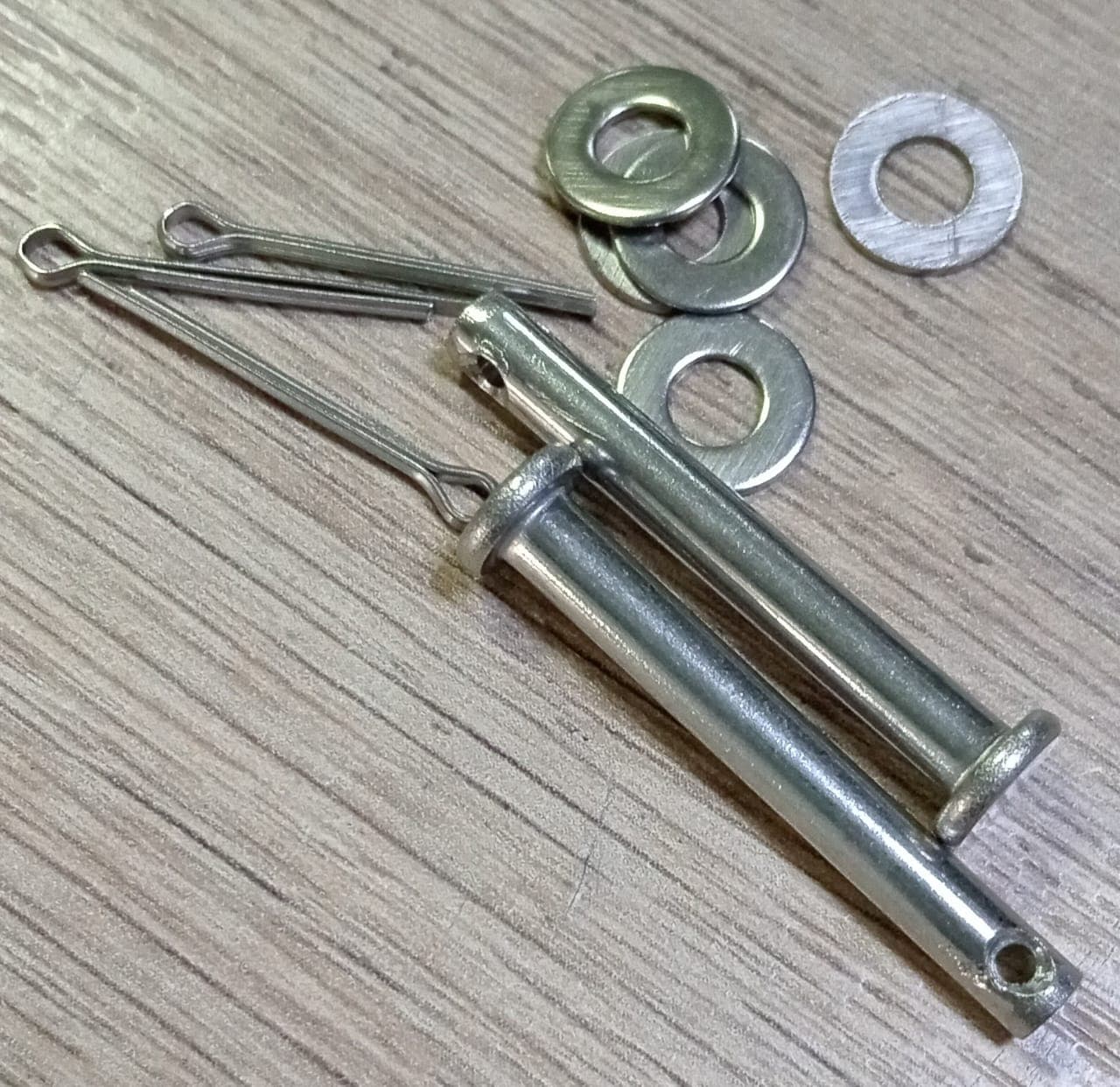 PIN + PASADOR + ARANDELA PARA DETENER EL EMPUJADOR (UNO DE C/U) - Imagen 1