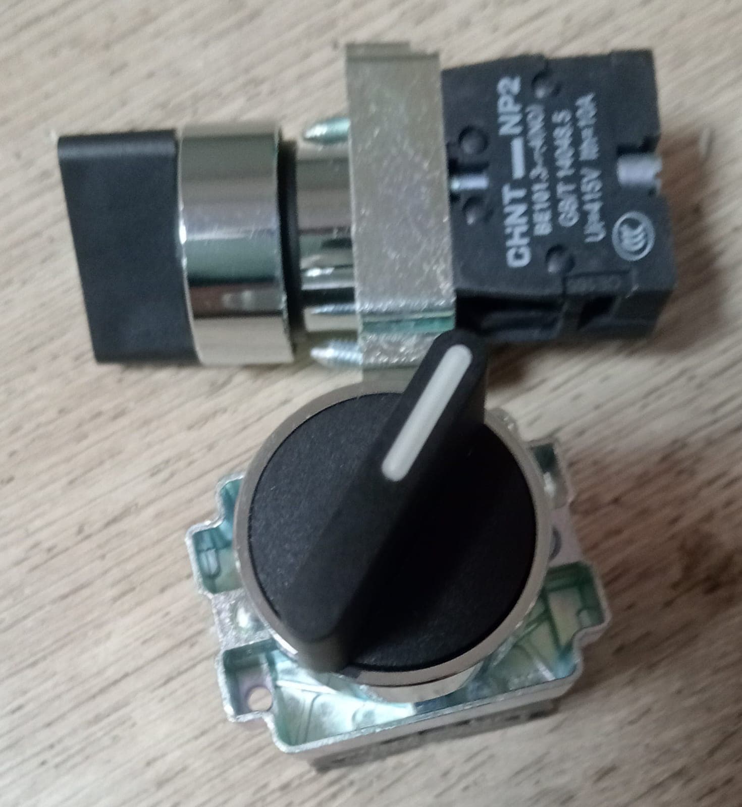 SELECTOR DOS POSICIONES 212MMX72MMX82MM (MULETILLA) - Imagen 1