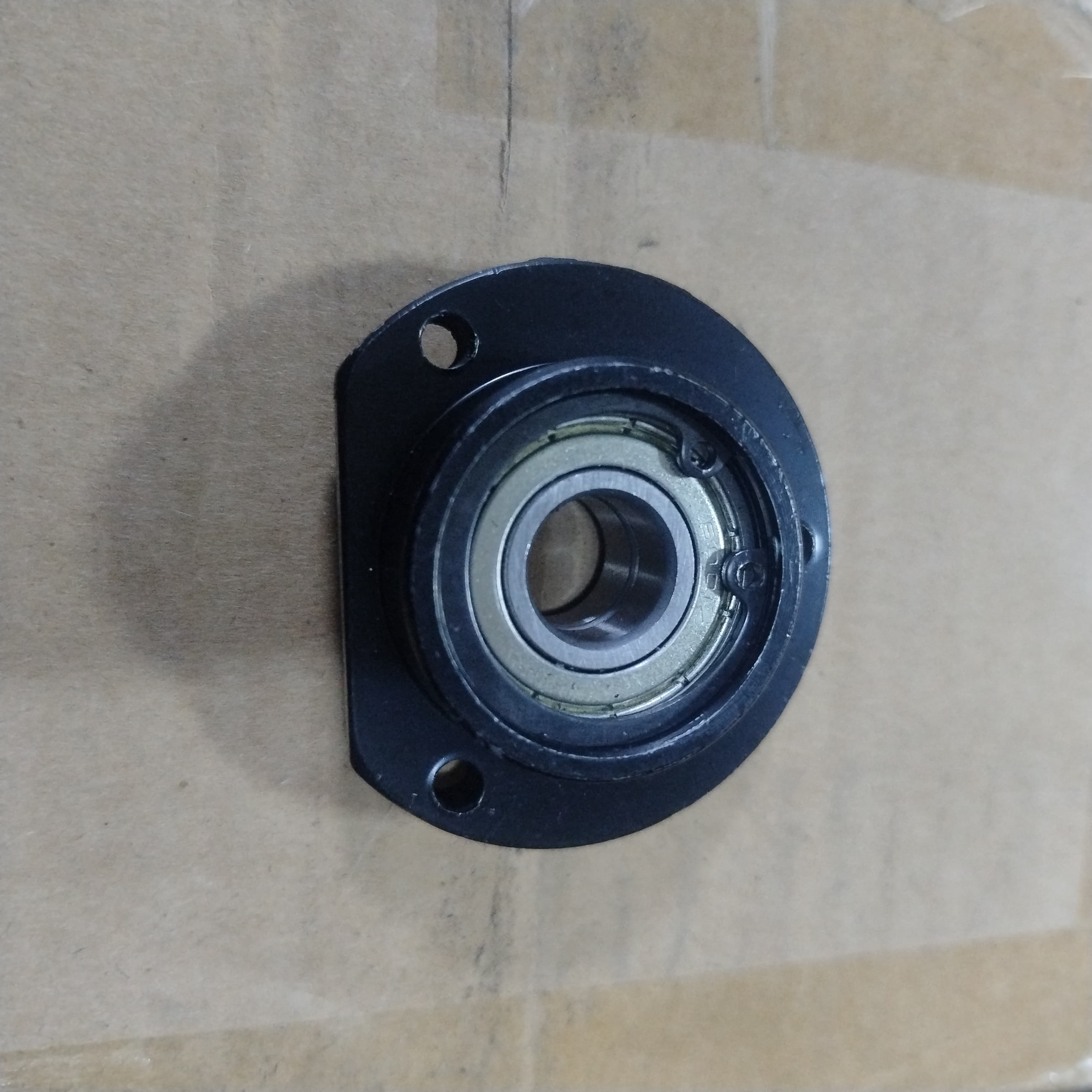 CONECTOR CON RODAMIENTO DEL EJE DE LA ROTULA - Imagen 1