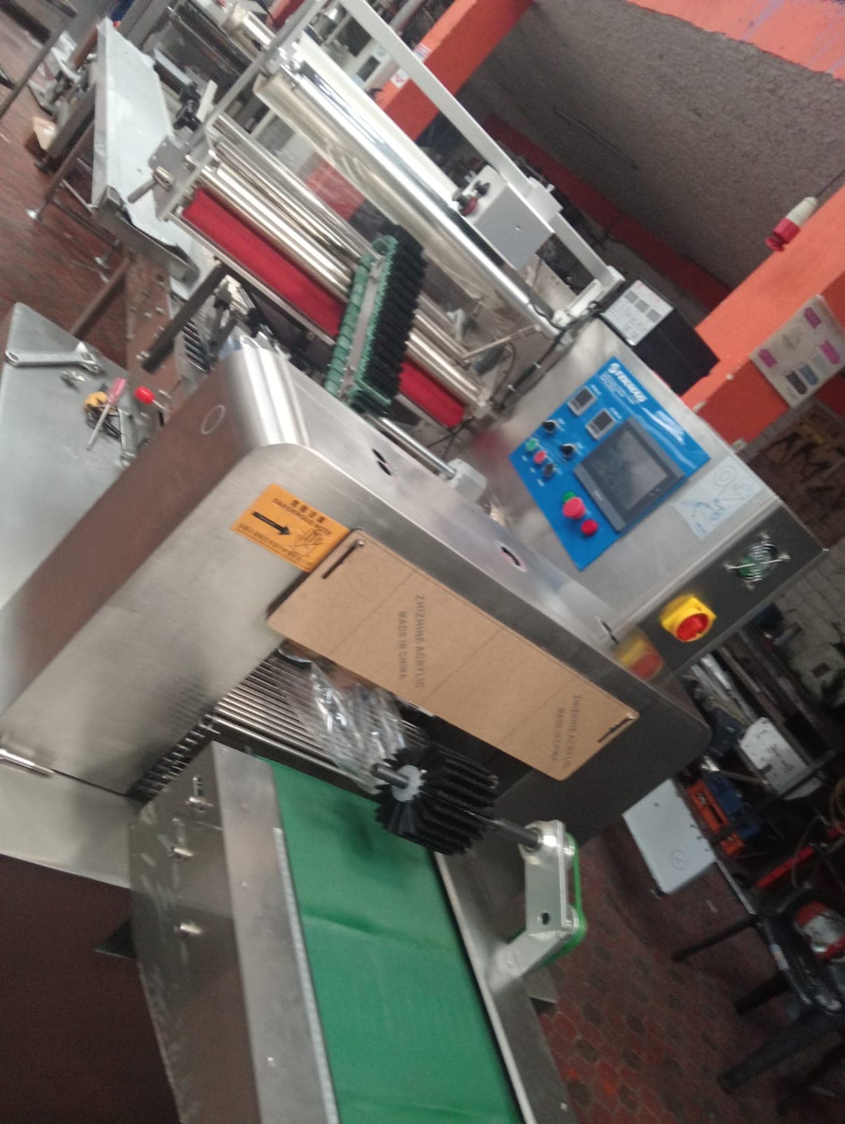 EMPACADORA HORIZONTAL INOX JK-Z700B 3 SERVOS 1 MORDAZA - Imagen 1