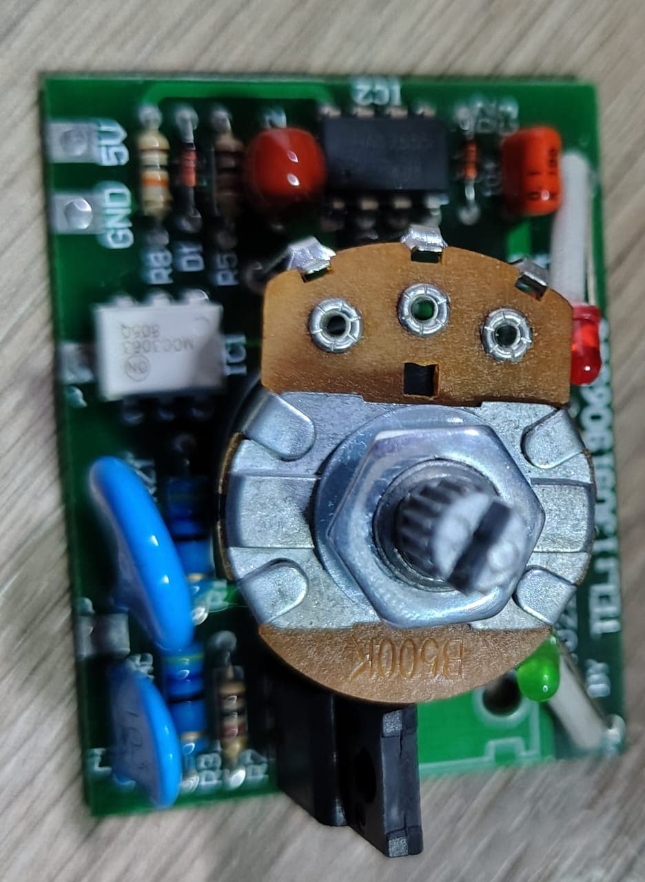 TARJETA O CIRCUITO CONTROL TEMPERATURA - Imagen 1
